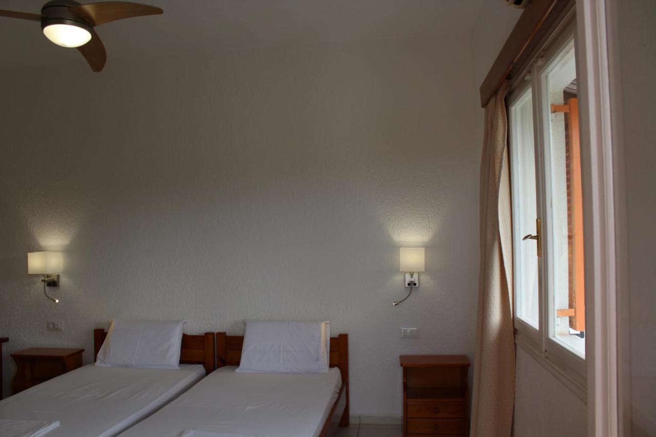 Villa Angela Istron Esterno foto
